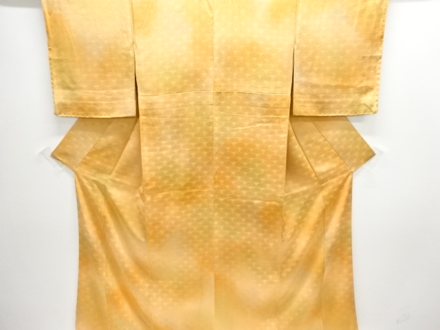 菊青海波模様織り出し暈し付け下げ色無地着物